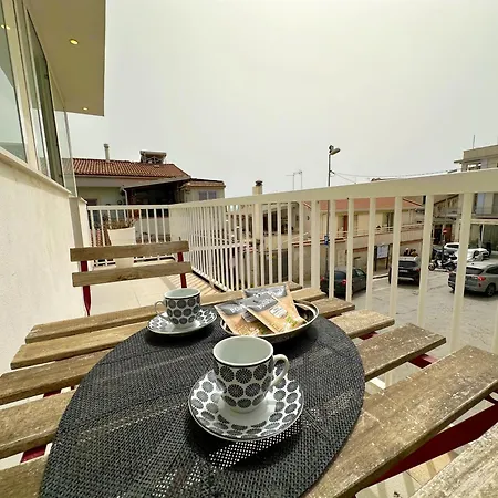 Portosalvo Holiday House *